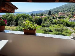 Botique Escape with Lake Views and garden - Baveno - 7