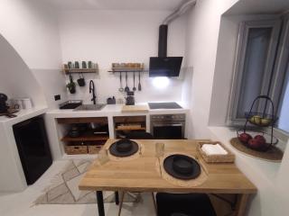 M Petite Studio - 2