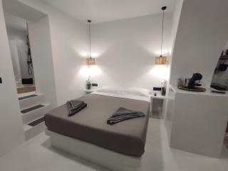 M Petite Studio - Ios Chora - 4