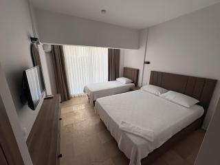 Eren Otel - Çeşme - 0