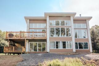 Huge Waterfront Modern Cottage on the Rouge River - Rivière-Rouge - 2