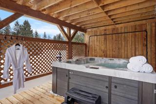 Modern Waterfront Cottage on the Rouge River & Spa - Rivière-Rouge - 6