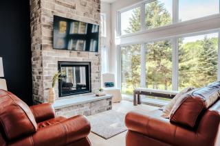 Modern Waterfront Cottage on the Rouge River & Spa - Rivière-Rouge - 8