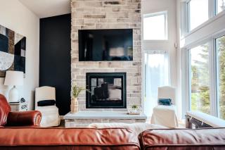 Modern Waterfront Cottage on the Rouge River & Spa - Rivière-Rouge - 4
