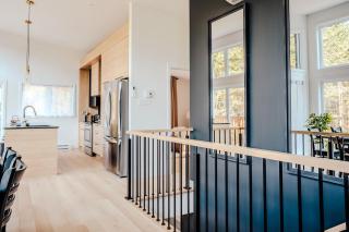Modern Waterfront Cottage on the Rouge River & Spa - Rivière-Rouge - 2
