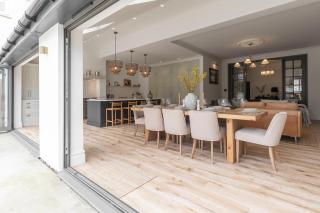 Luxury 6 Bedroom Period Home with Sauna and Gym - Cheltenham - 2