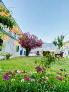 Highway motel - Gilgit - 1