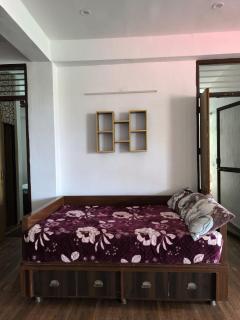 Ultimate Time Homestay, Stay & Party Point in Hills - Dagshai - 1