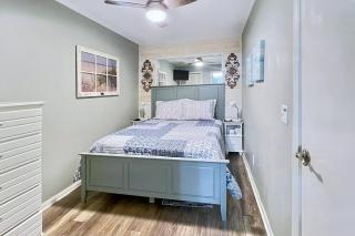 Salty Air & Sea Breezes - 6