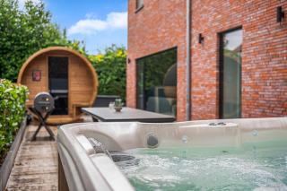 NEW - De sheeper - 10Personen - 5slaapkamers - Sauna - Jacuzzi - 1