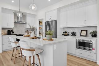 New Luxury Sleeps 7 AC Double Garage - 6