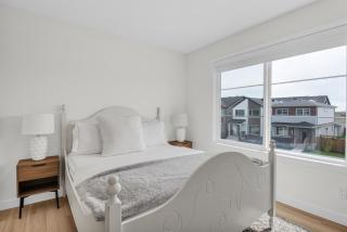 Luxury AC Family Friendly Sleeps 7 - Edmonton - 7