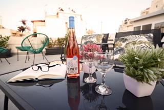 Yalarent Emerald House Rooftop & Stylish Apartments in Central Athens - Atene - 2