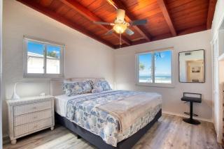 Sunrise Cottage Direct Oceanfront House - 1