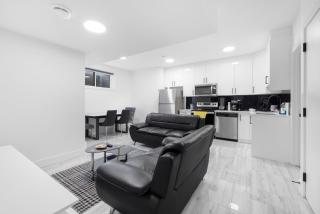 Spacious 2 Bedroom Suite in Edmonton, Canada - Edmonton - 9