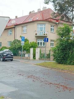 Sweet home apartment Kobylisy - Praag - 0