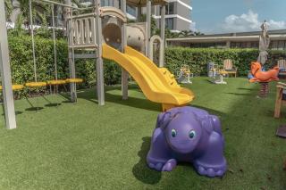 Luxury 2-Bedroom Apartment with Breathtaking Ocean Views - 3