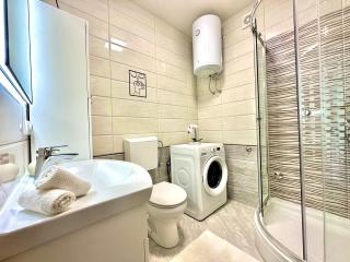 Bay view apartment with pool & sea view - Kaštela - 7