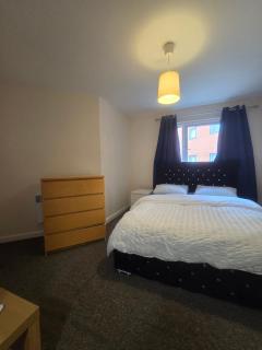 Private Ensuite room in Wolverhampton city centre - 3