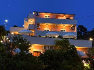 Villa Luketa - Podstrana - 0