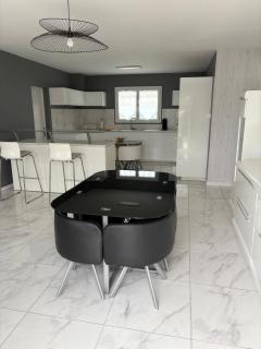 Maison 3 chambres piscine partagée - 8