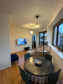 Check Point Charlie Luxury Apartment with Balcony - Berlim - 5