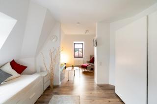 Gemütliche barrierefreie Dachgeschosswohnung - Dresda - 7