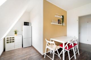 Gemütliche barrierefreie Dachgeschosswohnung - Dresda - 5