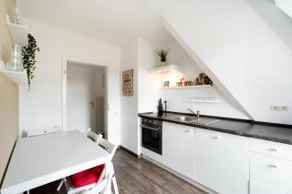 Gemütliche barrierefreie Dachgeschosswohnung - Dresda - 1