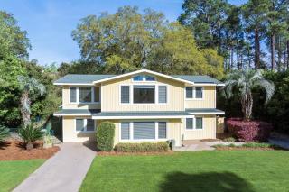 29 Sand Dollar Road - Beautiful 2nd Row Beach Home - Hilton Head Island - 0