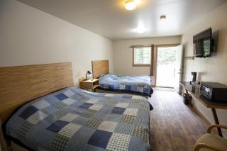 Tatogga Lake Resort - Iskut - 3