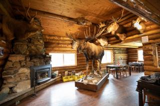 Tatogga Lake Resort - Iskut - 1