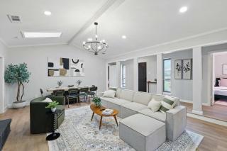Spacious 5BR Getaway with Pool - Duncanville - 2