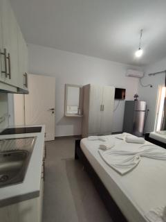 Nori Sela home - Ksamil - 9