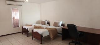 NEW LODGE - Westdene - Bloemfontein - 2