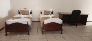 NEW LODGE - Westdene - Bloemfontein - 9