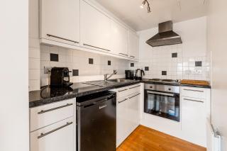 Bright Central Studio in Vibrant Spitalfields - 2