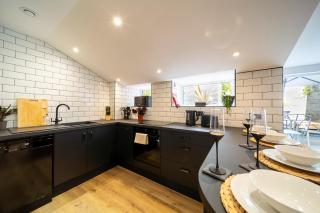 The Flat - Brand new renovation in amazing location - St Agnes - 6