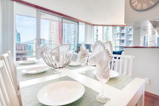 Luxury Designer Apartment In The Heart Of Downtown - Vancouver - 8