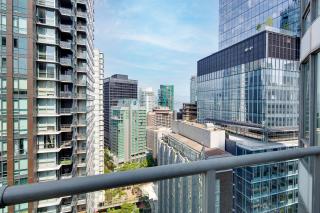 Luxury Designer Apartment In The Heart Of Downtown - Vancouver - 4