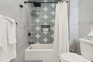 Family Oasis with 3BR, Games, BBQ & Fast WiFi - Philadelphia - 2