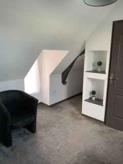 Chambre chaleureuse avec accès indépendant et sanitaires indépendants - 3