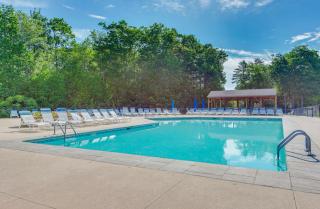 2026 Summer Cottage Sleeps 6, 2 Bedrooms Sun Room Jaccuzi 1 Mile to Beach! - 0