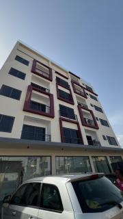Redbury Pinnacle Suites - Acra - 9