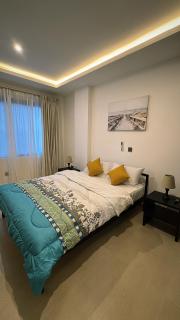 Redbury Pinnacle Suites - Acra - 8