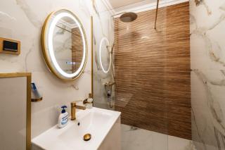 Deluxe Designer Studio - Near to Alba Iulia Square - Bucharest - 8