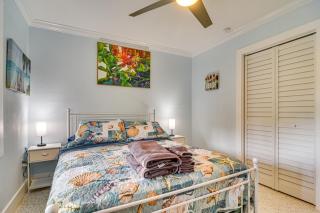 Indian Rocks Beach Retreat, Walk to Gulf & Beaches - 1