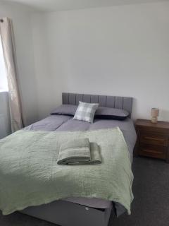New Build 3-Bed in Rotherham Fast WiFi, Garden & Driveway - Kimberworth - 9