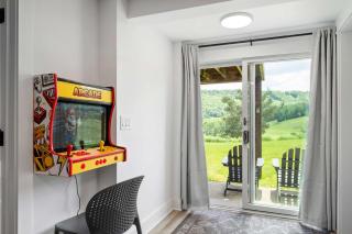 Family Friendly Spacious Townhome Across From Holiday Valley - 2