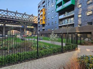 Luxury City Centre Apartment - Manchester - 9